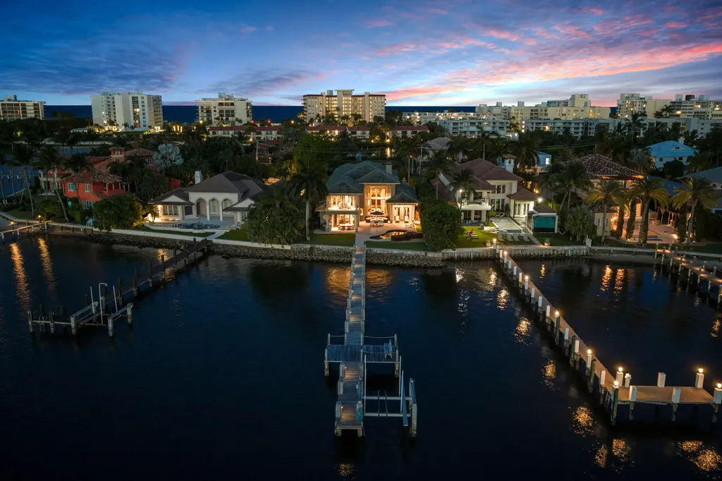 1207 N Atlantic Drive Lantana FL 33462