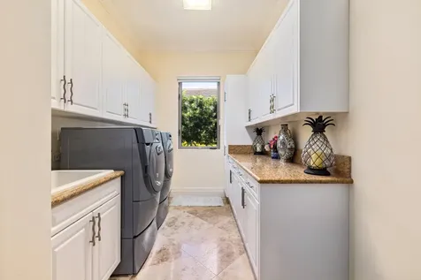 1207 N Atlantic Drive Lantana FL 33462