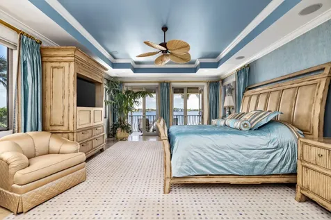 1207 N Atlantic Drive Lantana FL 33462