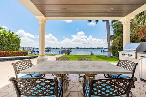 1207 N Atlantic Drive Lantana FL 33462
