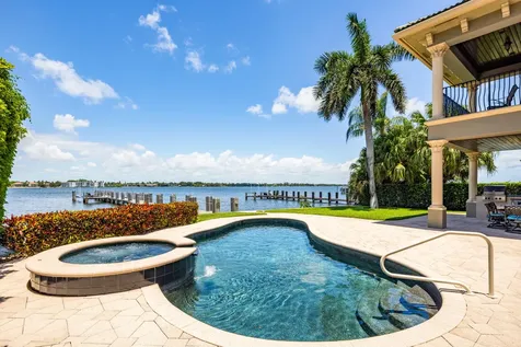 1207 N Atlantic Drive Lantana FL 33462