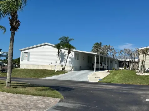 555 Tropical Isle Circle Fort Pierce FL 34982