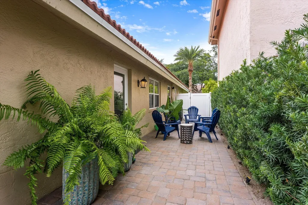 10112 Aqua Vista Way Boca Raton FL 33428