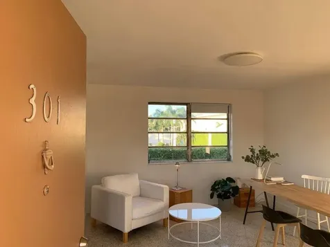 649 SW 9th Street Miami FL 33130