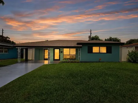4550 NE 2nd Avenue Oakland Park FL 33334