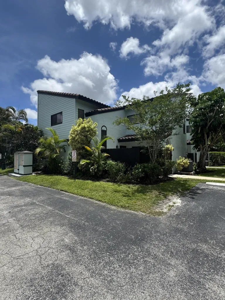 22300 Pineapple Walk Drive Boca Raton FL 33433