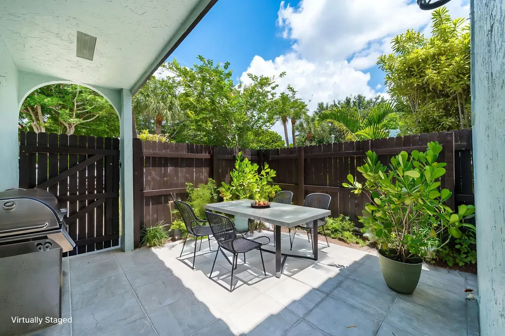 22300 Pineapple Walk Drive Boca Raton FL 33433