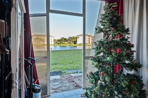 9430 Poinciana Place Davie FL 33324