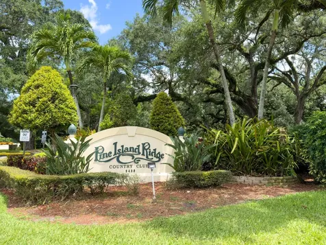 9430 Poinciana Place Davie FL 33324