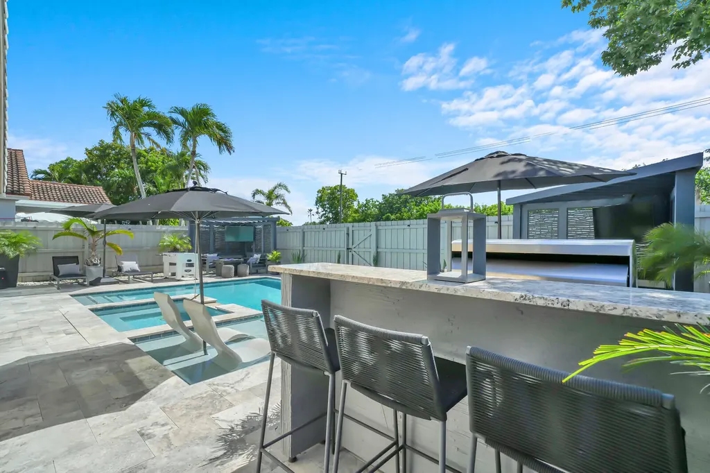 116 Cypress Cove Jupiter FL 33458