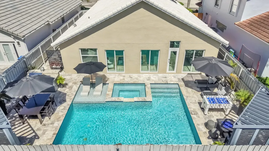 116 Cypress Cove Jupiter FL 33458