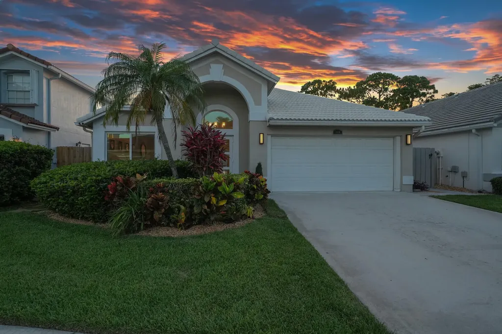 116 Cypress Cove Jupiter FL 33458