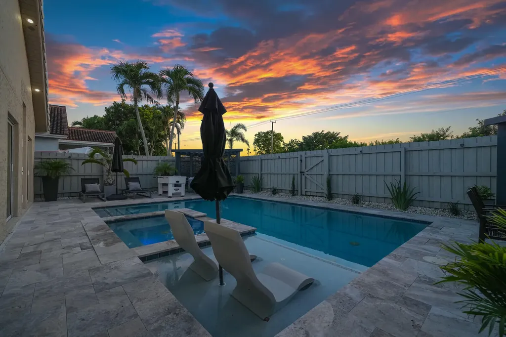 116 Cypress Cove Jupiter FL 33458