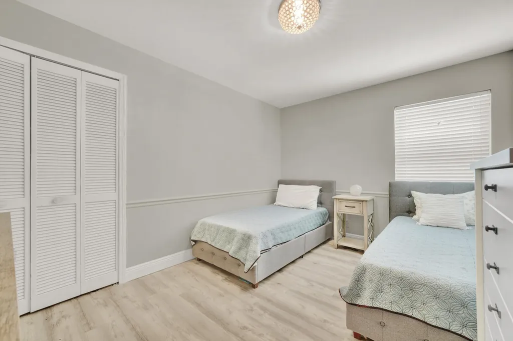 116 Cypress Cove Jupiter FL 33458