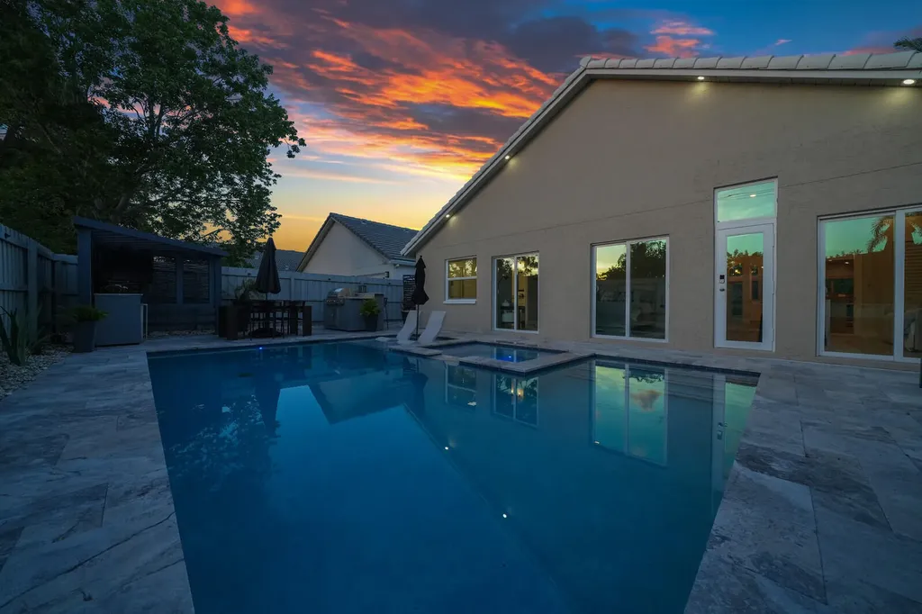 116 Cypress Cove Jupiter FL 33458