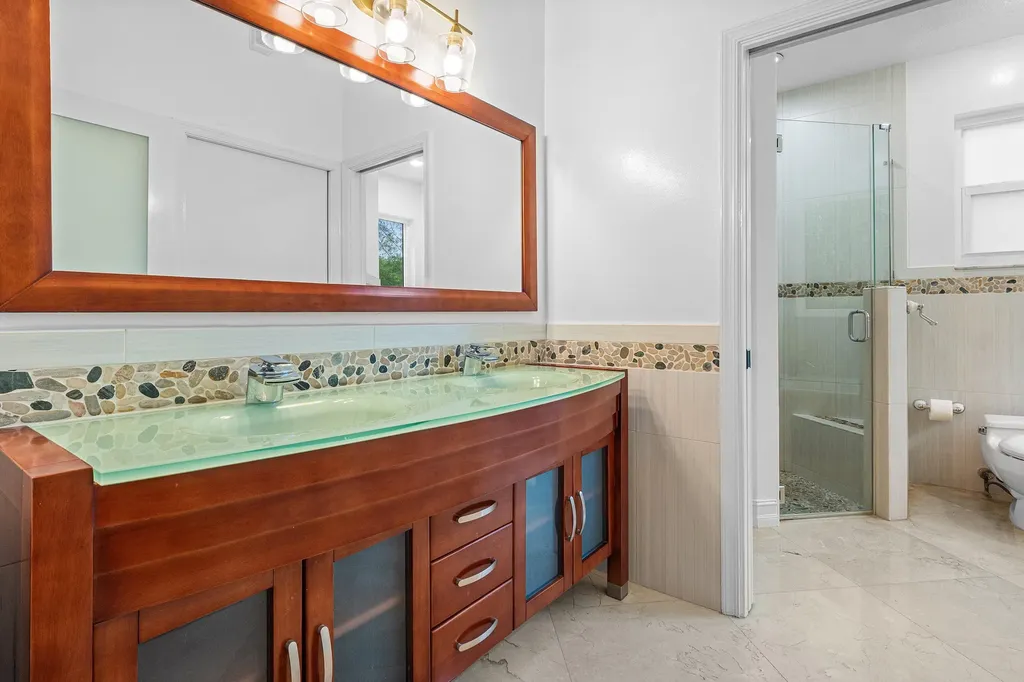 359 E Ocean Avenue Lantana FL 33462