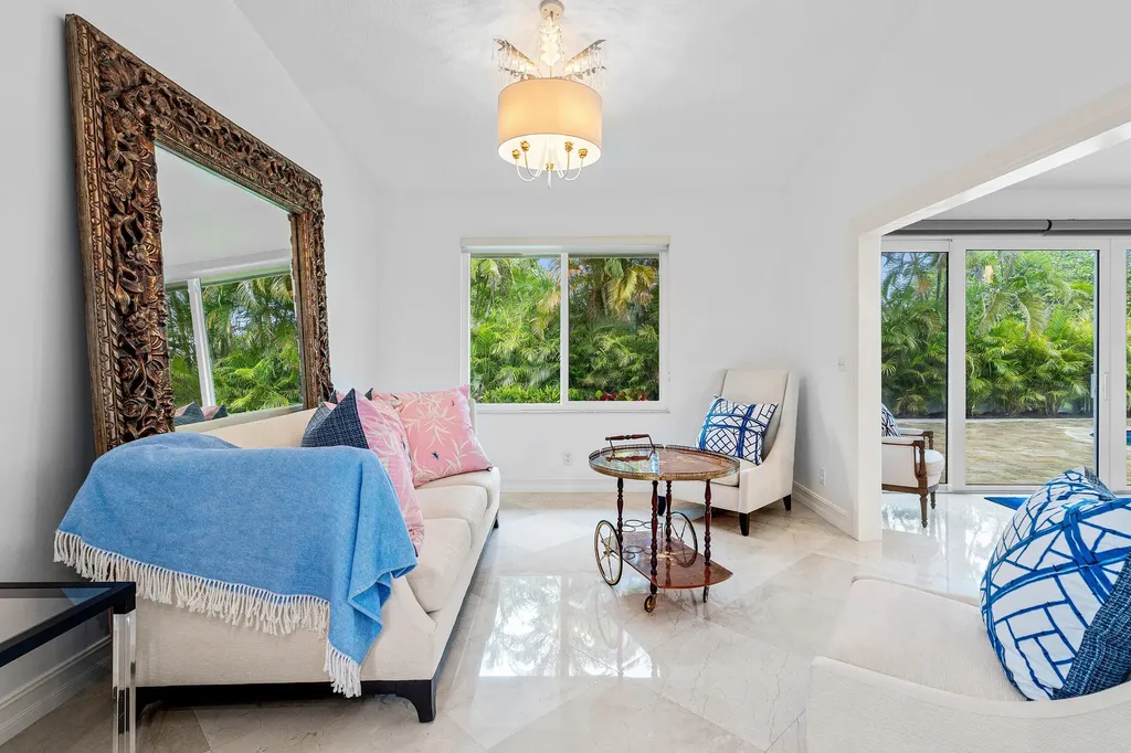 359 E Ocean Avenue Lantana FL 33462