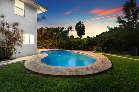359 E Ocean Avenue Lantana FL 33462