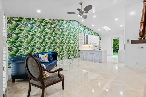 359 E Ocean Avenue Lantana FL 33462
