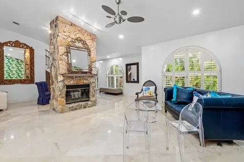 359 E Ocean Avenue Lantana FL 33462