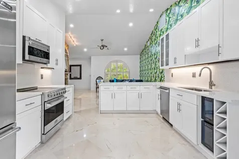 359 E Ocean Avenue Lantana FL 33462