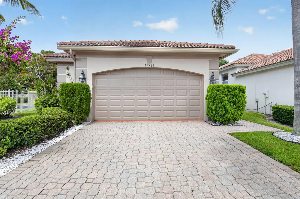 11585 Green Golf Lane Boynton Beach FL 33437