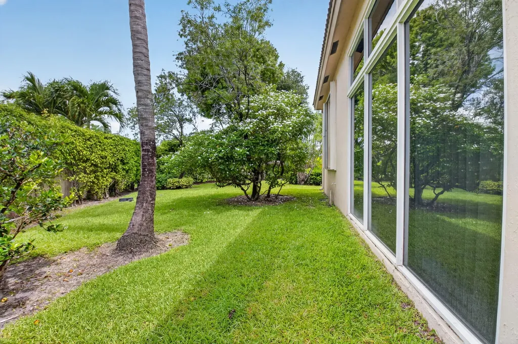 11585 Green Golf Lane Boynton Beach FL 33437