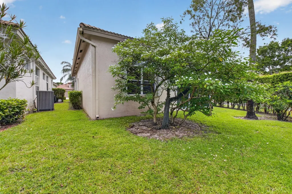 11585 Green Golf Lane Boynton Beach FL 33437