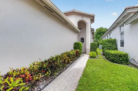 11585 Green Golf Lane Boynton Beach FL 33437