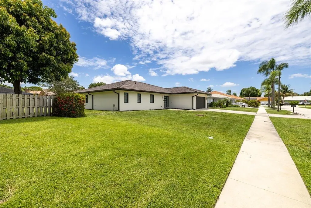 6897 Terra Tranquila Drive Boca Raton FL 33433