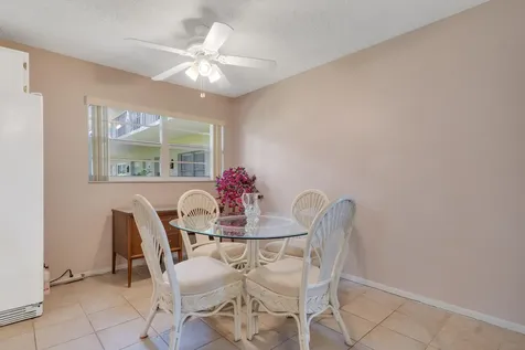16 Vista Palm Lane Vero Beach FL 32962