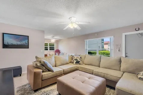 16 Vista Palm Lane Vero Beach FL 32962