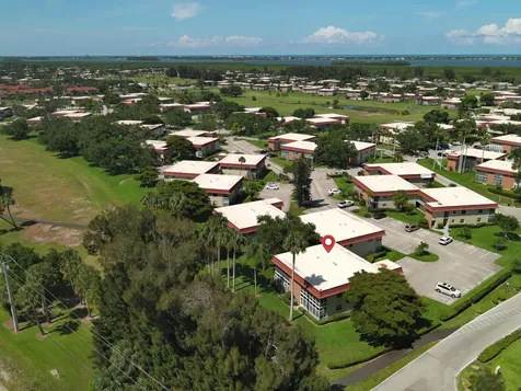 16 Vista Palm Lane Vero Beach FL 32962