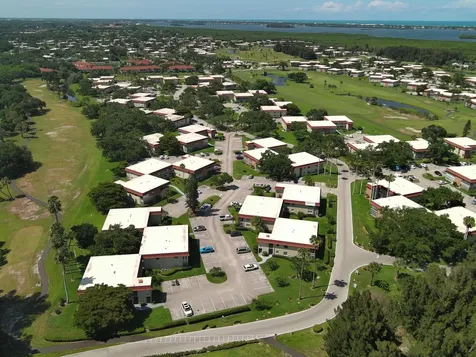 16 Vista Palm Lane Vero Beach FL 32962