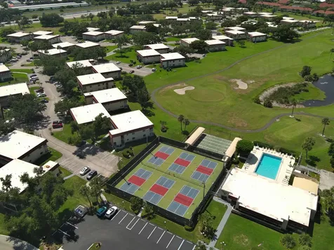 16 Vista Palm Lane Vero Beach FL 32962