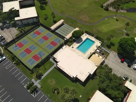 16 Vista Palm Lane Vero Beach FL 32962