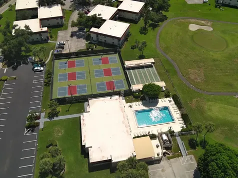 16 Vista Palm Lane Vero Beach FL 32962