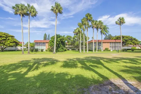 16 Vista Palm Lane Vero Beach FL 32962