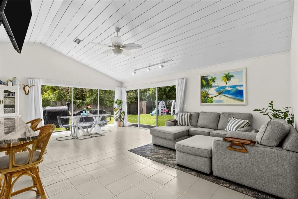 2426 SE Cooper Lane Port St Lucie FL 34984
