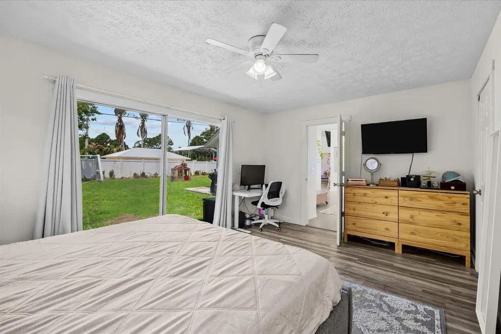 2426 SE Cooper Lane Port St Lucie FL 34984
