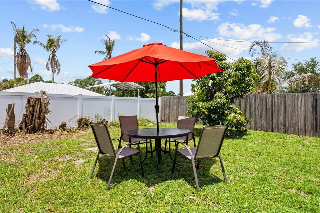 2426 SE Cooper Lane Port St Lucie FL 34984