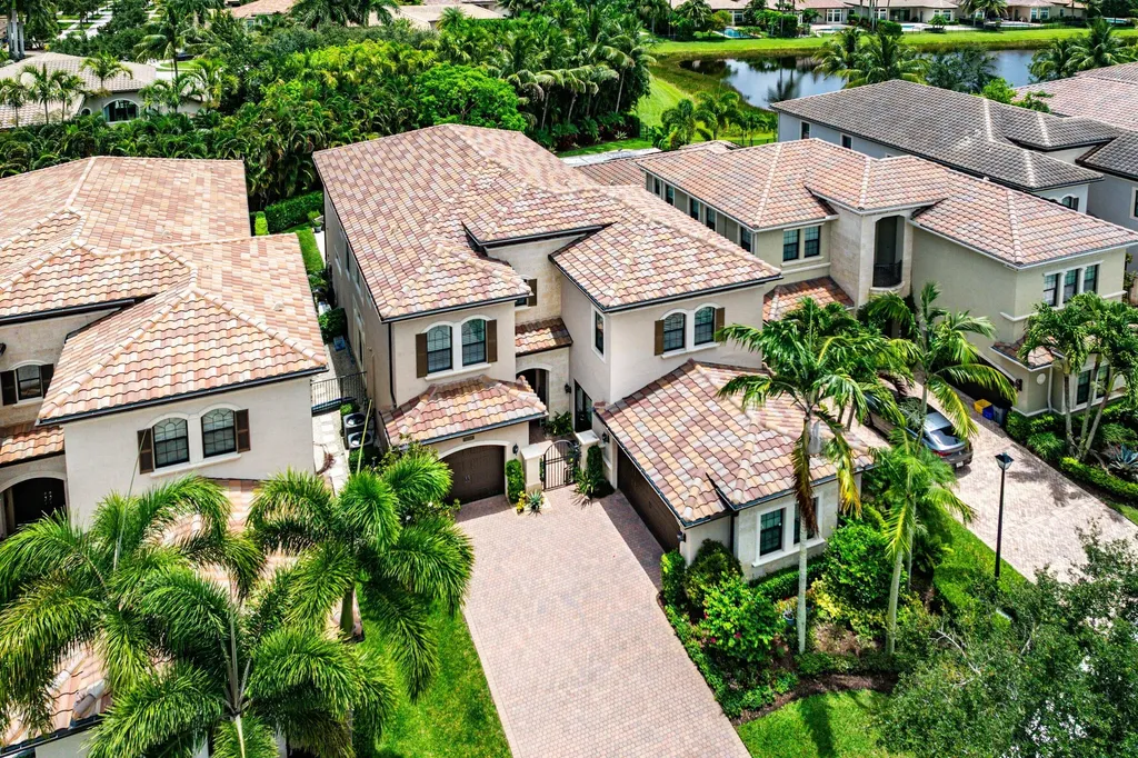 8658 Lewis River Road Delray Beach FL 33446