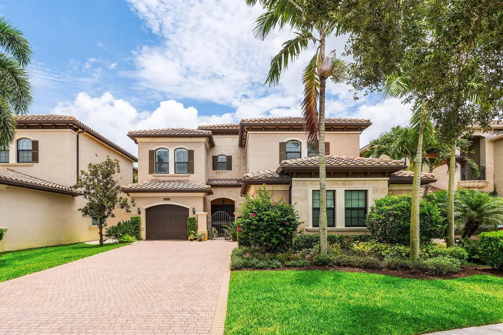 8658 Lewis River Road Delray Beach FL 33446