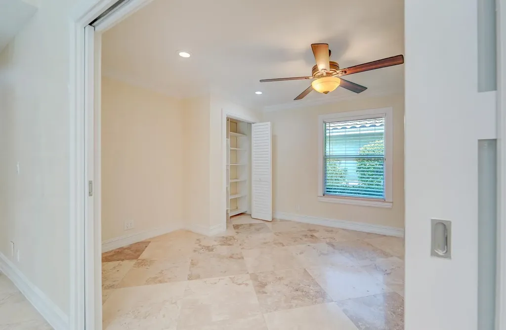 11999 Classic Drive Coral Springs FL 33071