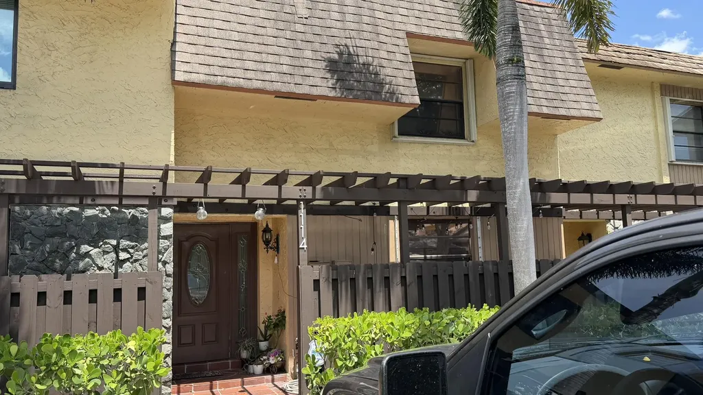 1114 NW 79th Drive Plantation FL 33322