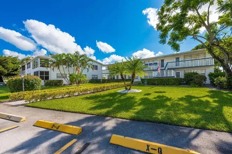 393 Windsor West Palm Beach FL 33417