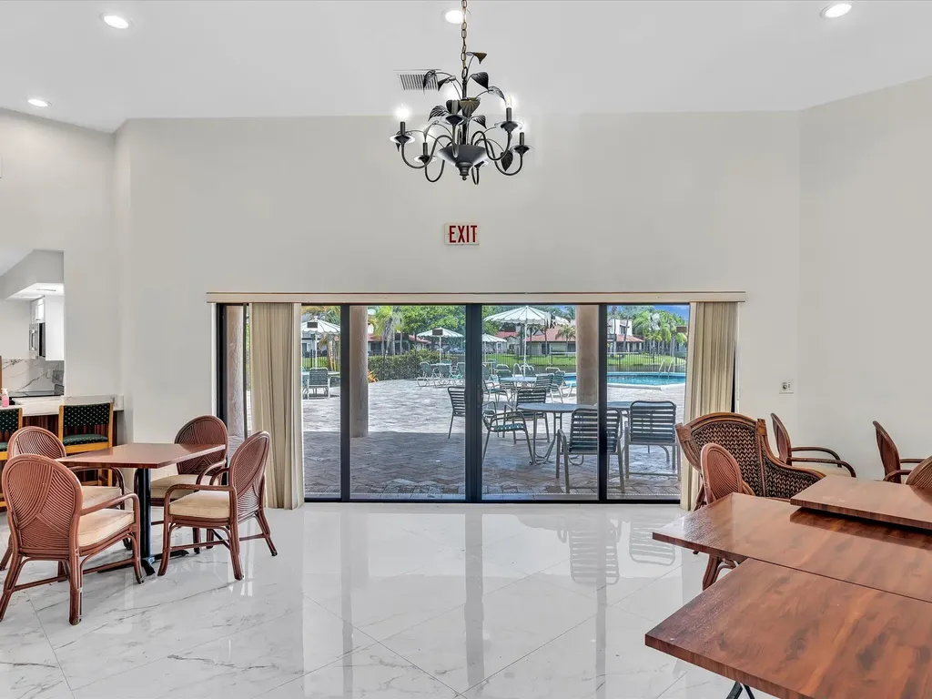 9001 W Sunrise Boulevard Plantation FL 33322