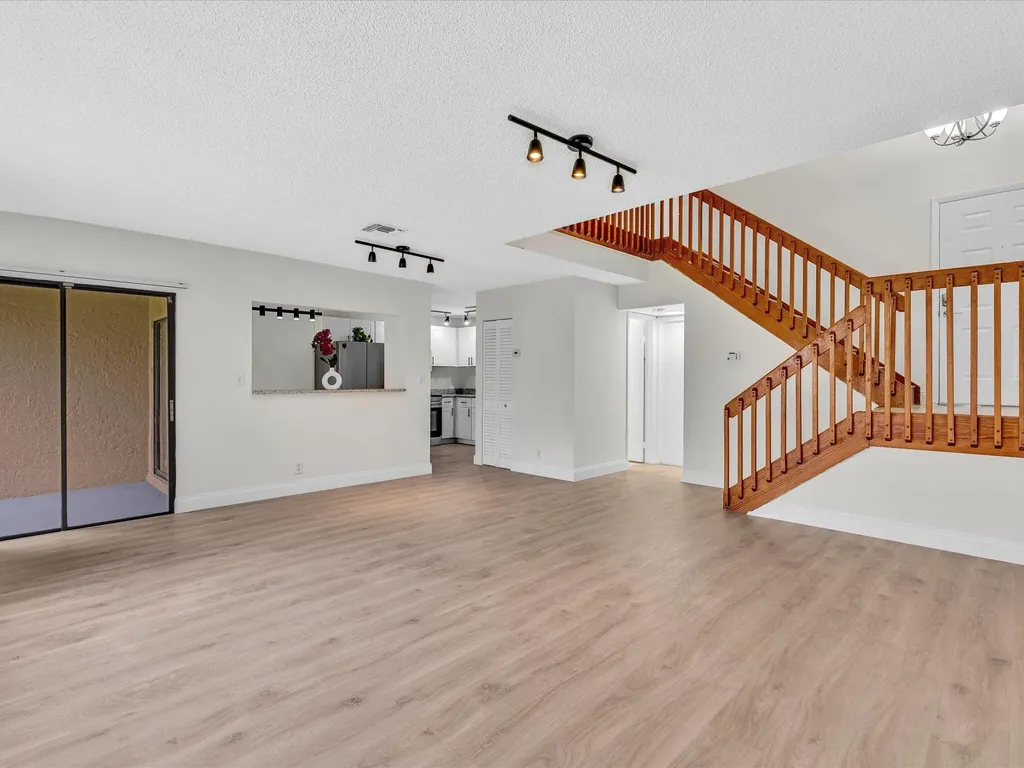 9001 W Sunrise Boulevard Plantation FL 33322