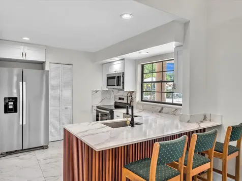 9001 W Sunrise Boulevard Plantation FL 33322