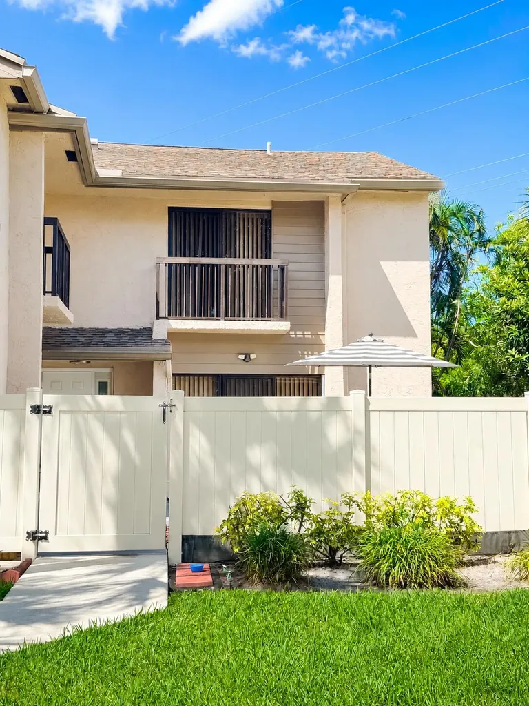 3455 NW 47th Avenue Coconut Creek FL 33063